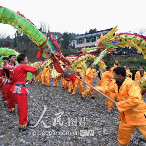 松桃天气预报,云雾缭绕中的苗乡晴雨,藏着武陵深处的万千故事 松桃天气预报,云雾缭绕中的苗乡晴雨,藏着武陵深处的万千故事