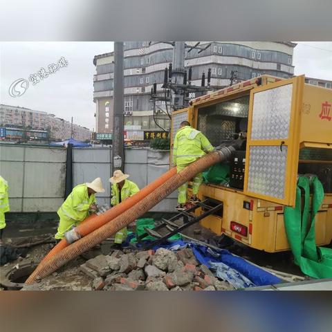 四川成都暴雨最新消息今天，多区域积水严重，救援力量全力应对